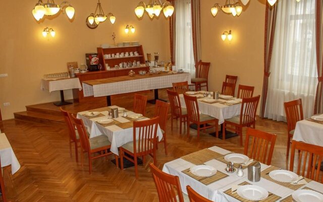 Pannon Hotel
