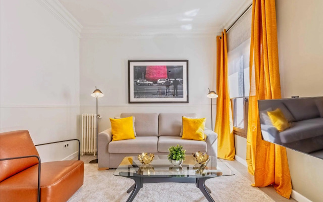 Mit House Madville En Madrid