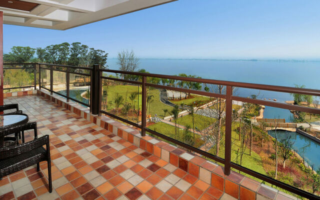 Qionghai Bay Bonreal Hotel