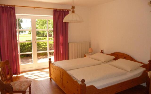 NTAB10001-FeWo-Moeoevwarder