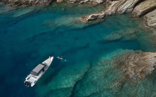 Ios Grand Pool Suites