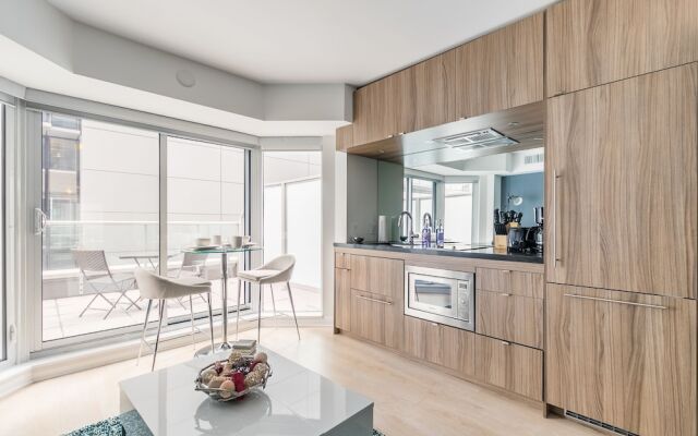 Newly Decorated Yorkville Condo