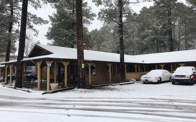 Antlers Inn