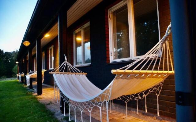 Nature Shelter Hotel