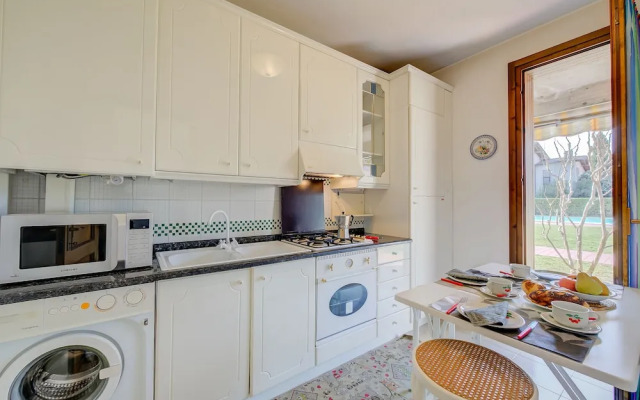 Lella Apartment Front Beach Garda Lake