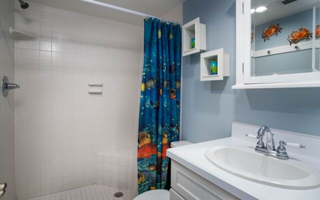 Salty Hippo - 2Br Condo