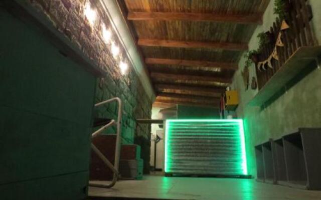 De la Costa Hostel