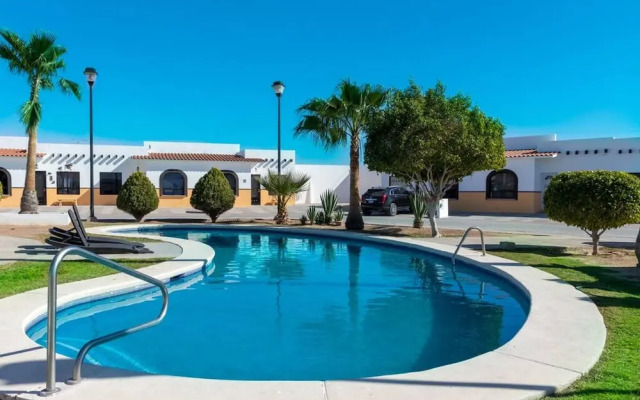 Mexican Ambience Townhome With Pool 2