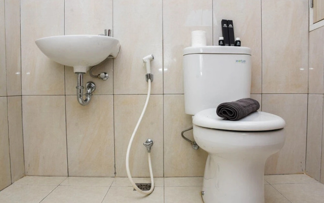 Comfortable Studio Room Apartment at Grand Kamala Lagoon