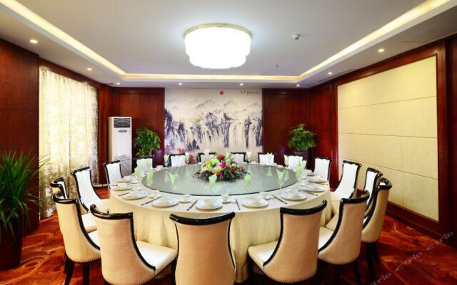 Ji Hotel Shenzhen North Railway Station