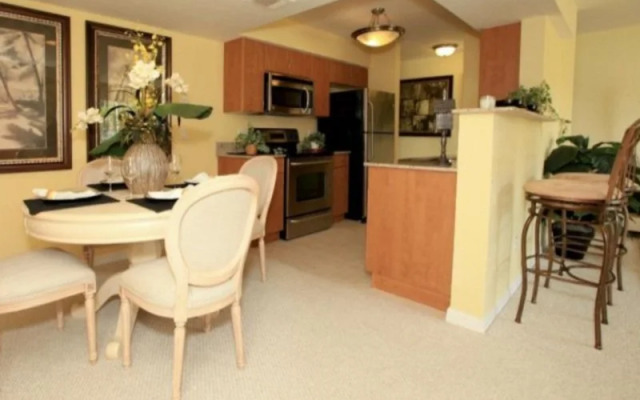 Laguna Bay Apartments