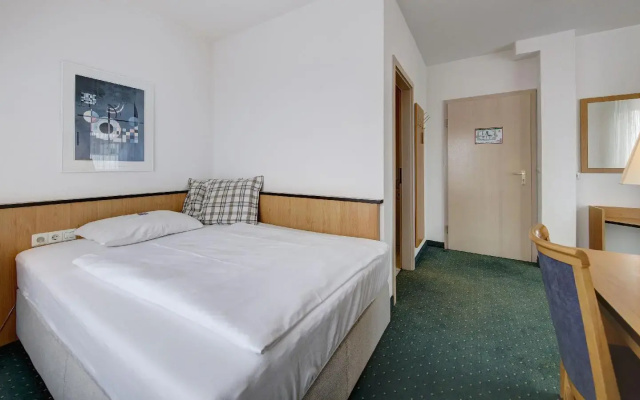 Airport Hotel Stetten