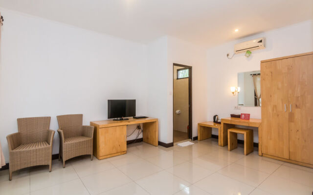 ZEN Rooms Seminyak Batu Belig