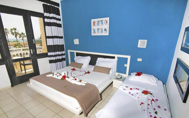 Hotel Hawai Beach Club