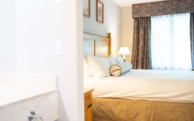 Horseshoe Valley Suites - The Evergreen