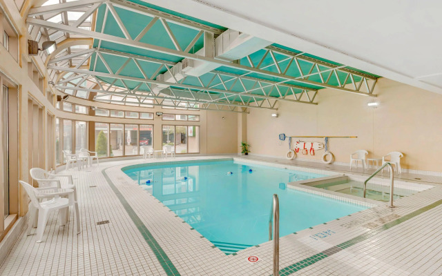 Quality Hotel Fallsview Cascade