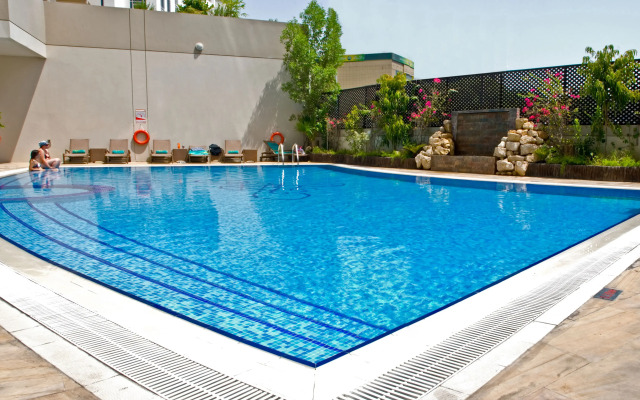 Flora Park Hotel Apartments