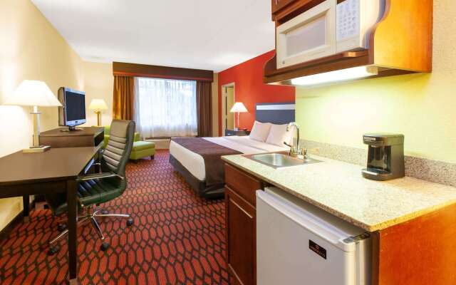 Baymont by Wyndham Harrisburg