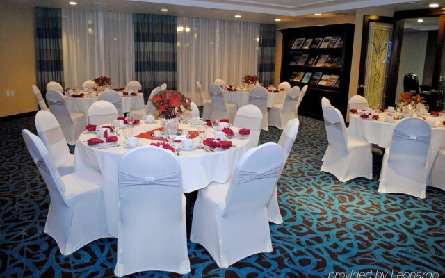 DoubleTree by Hilton Chatsworth