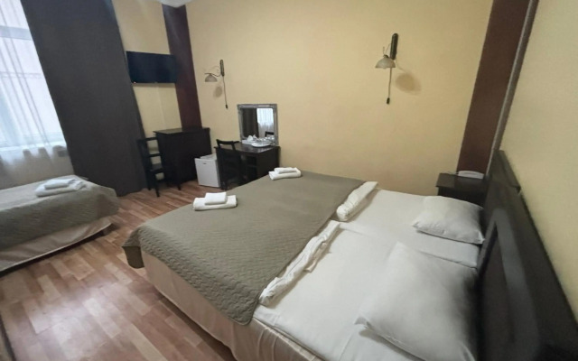 Viktorija Hotel