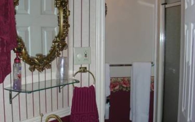 Betty & Tony's Waterfront B&B