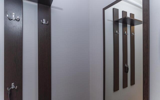 Apartments on Chelyuskintsev 18A