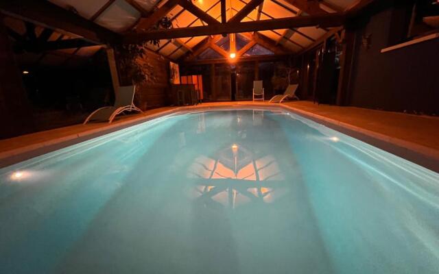 Maison avec piscine et sauna à Vire