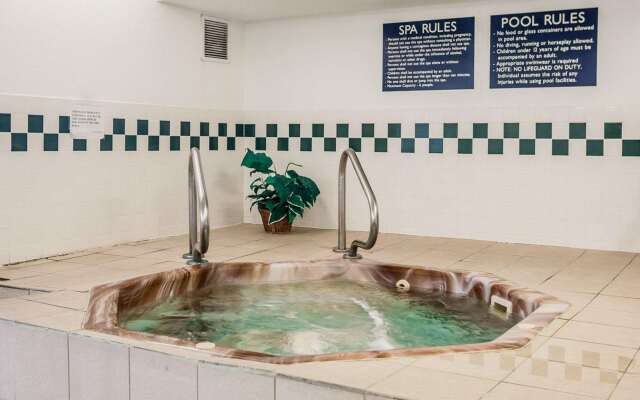 Quality Inn & Suites Des Moines Airport