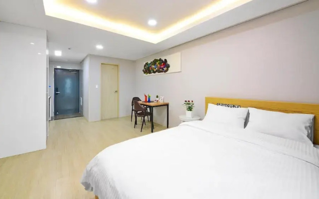 Seogwipo Daepyeong Olleh Pension