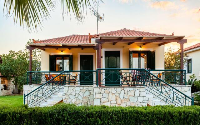 Astros Poolside Home - Moments Of Magic