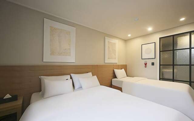 Hotel Carlton