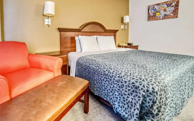 Econo Lodge Raleigh near Walnut Creek Amphitheatre