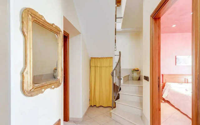 Belvilla by Oyo Sirente House