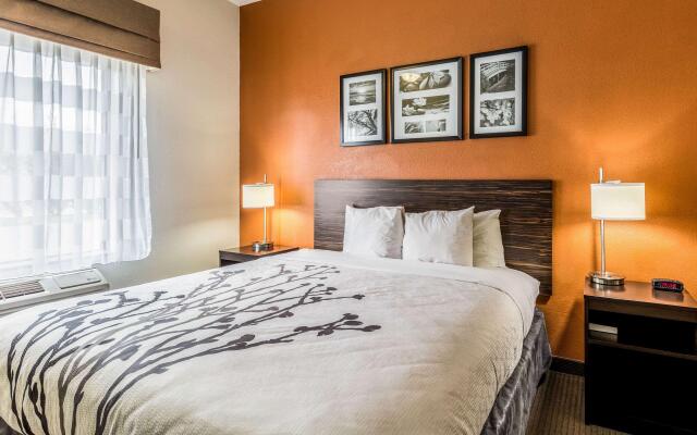 Sleep Inn & Suites Stafford - Sugarland