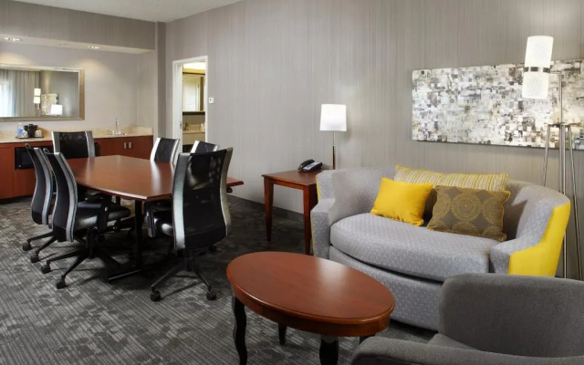 Courtyard By Marriott Pittsburgh Shadyside