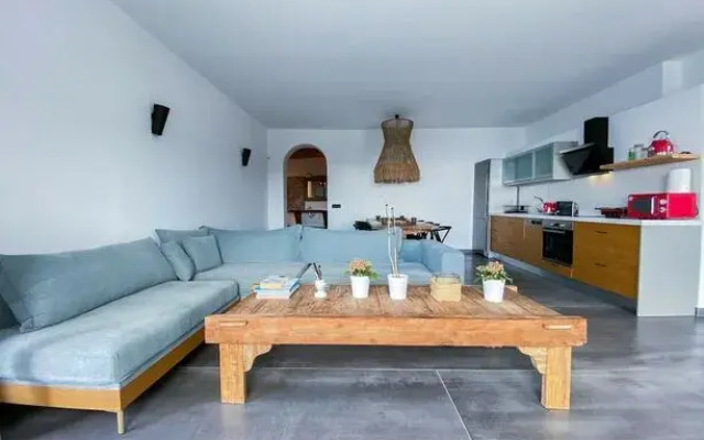 Villa Oggi With Jacuzzi and Pool