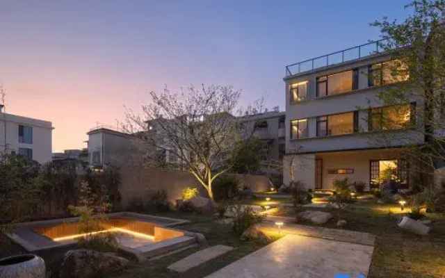 Jingdezhen Creek Shore Boutique Hotel