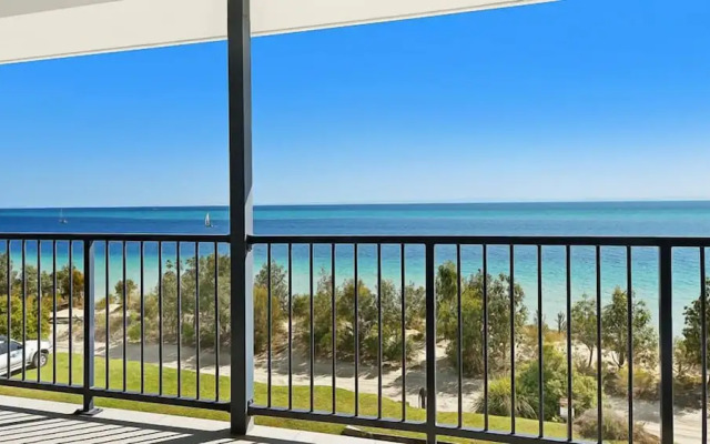 Sandcastles Coign 10