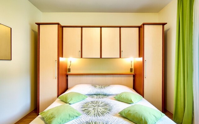 Beautiful Home in Labin With Wifi and 3 Bedrooms