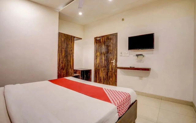 Travellers Inn by OYO Rooms