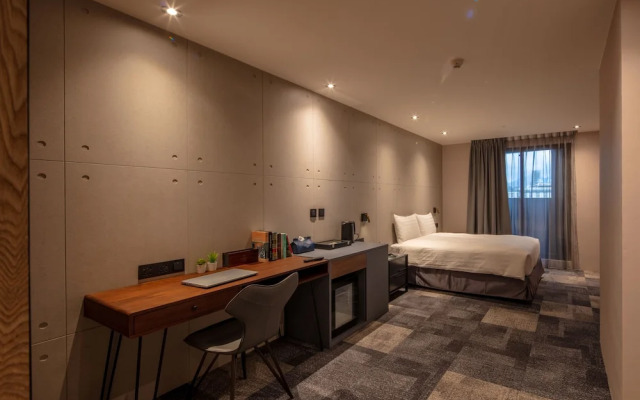 Roaders Plus Hotel Theme