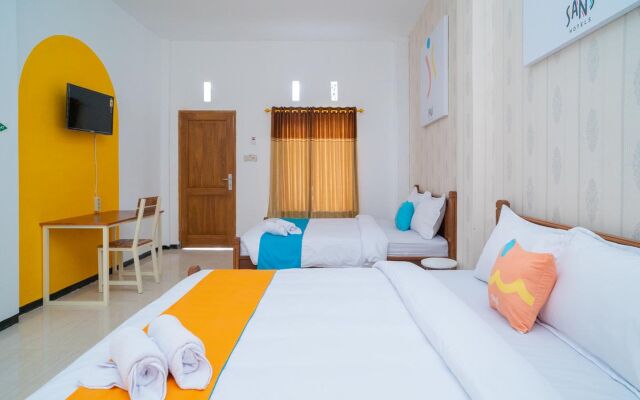 Sans Hotel Queen Batu
