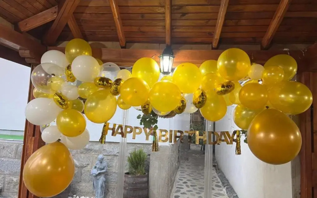 Ganovi Guest House
