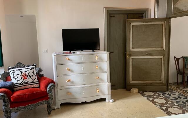 Salapolis Luxury Apartments