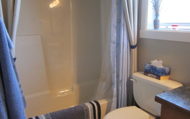 Suite As it Gets Vacation Rental/B&B