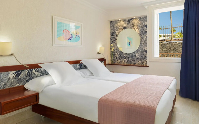 Plus Fariones Apartamentos