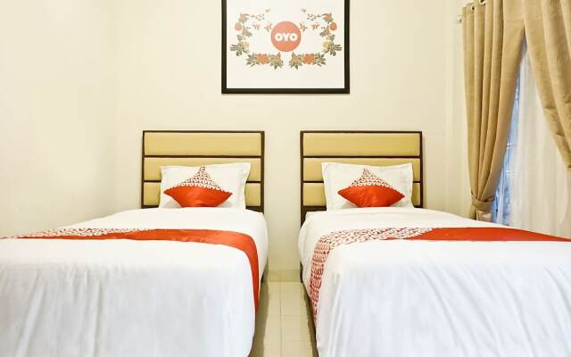 Oyo 1076 Dmc Homestay