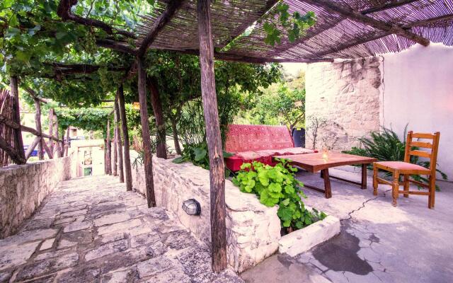 Pervola Petit Hotel
