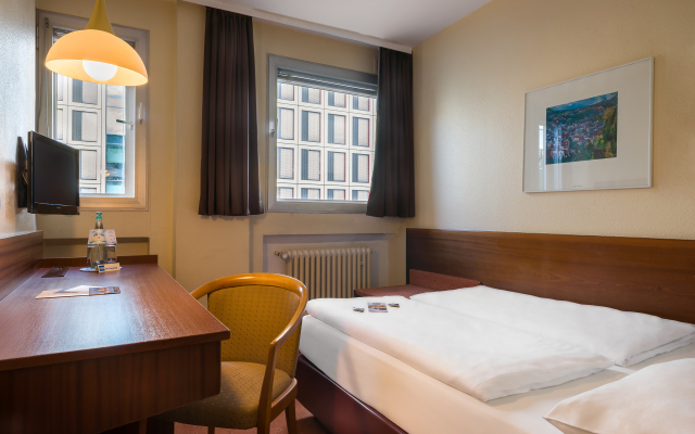 Hotel Rieker Stuttgart Hauptbahnhof