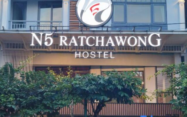 N5 Ratchawong Hostel